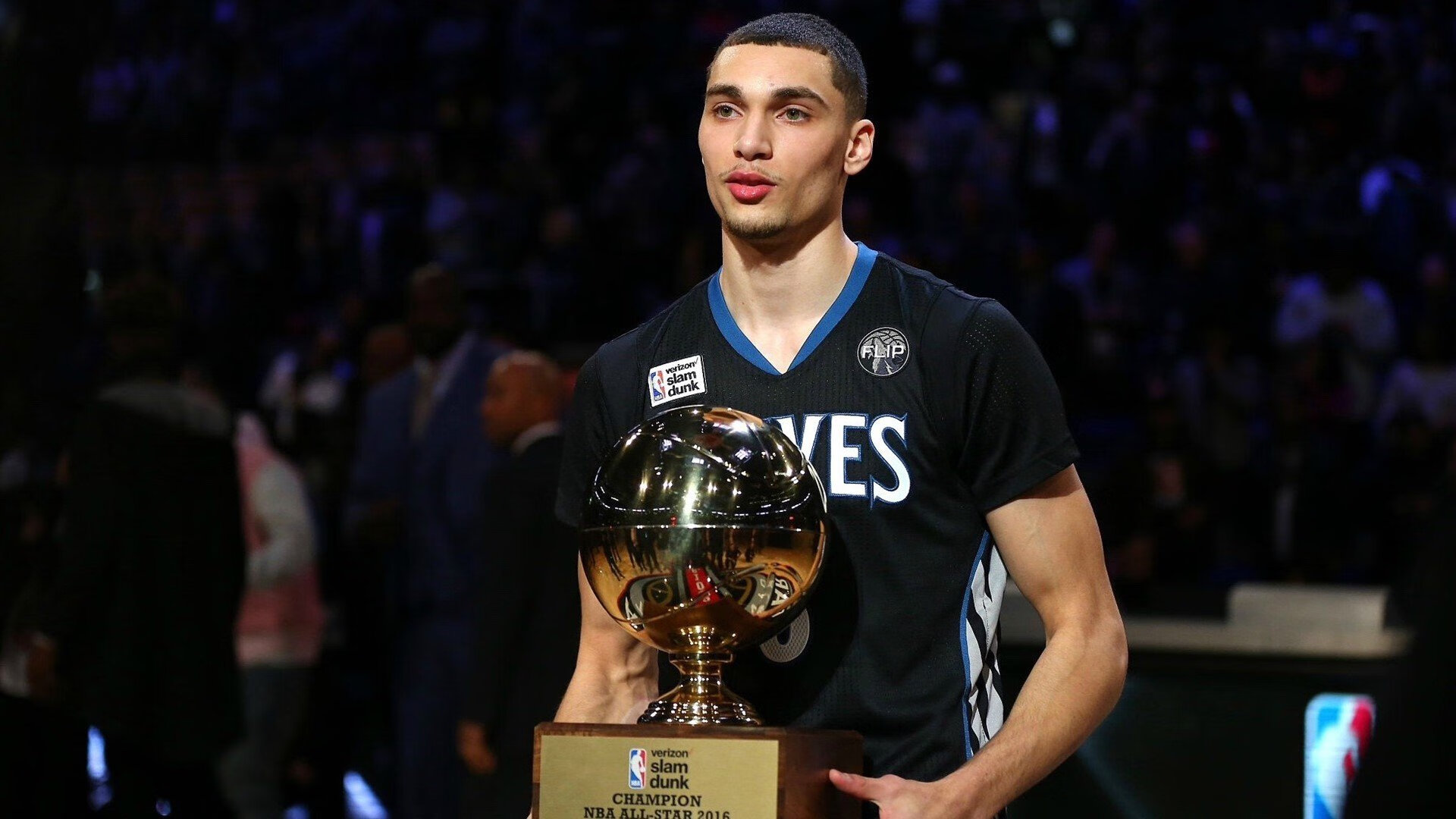 《电竞文化节：展现多元价值观的创新平台》，电竞文化衫