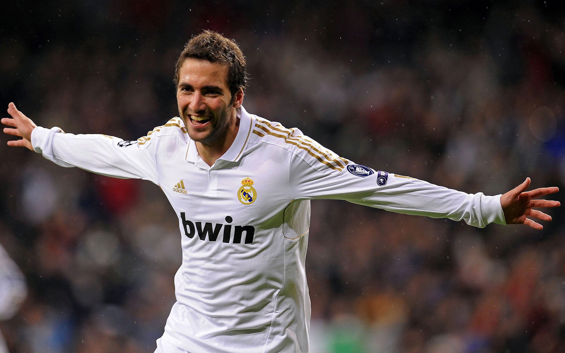 新能源驱动:X轮胎未来的可能性,新能源车用什么轮胎